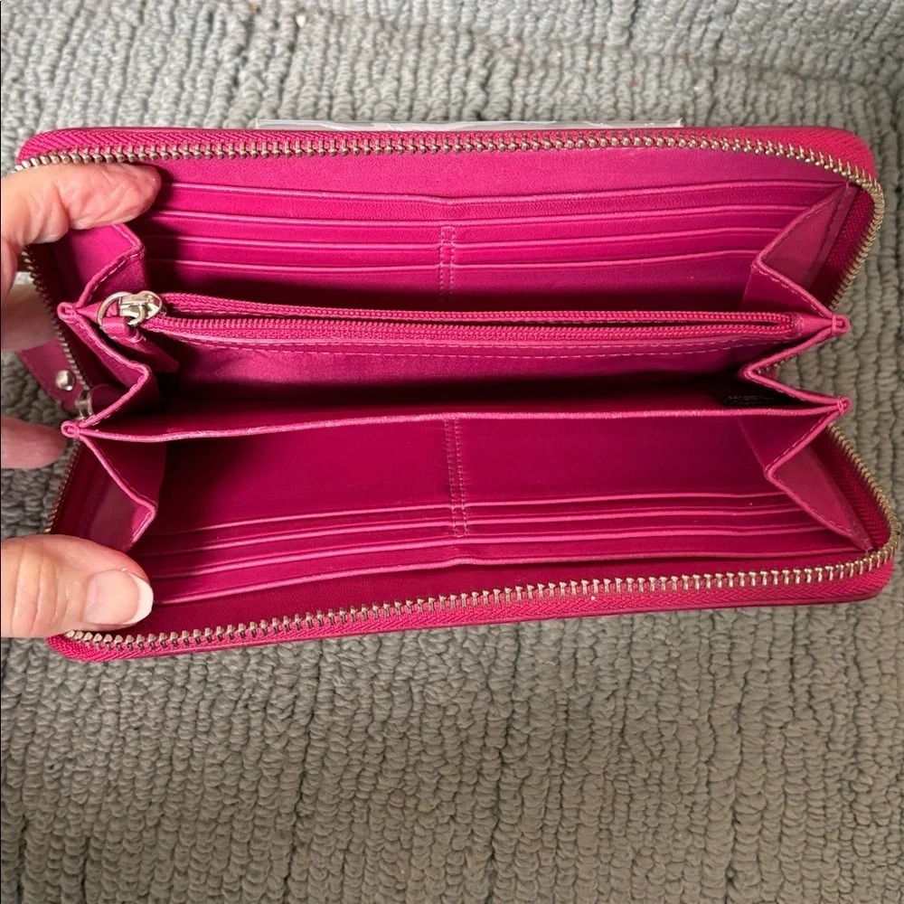 Coach  long wallet  zippy wallet tattersall print coated canvas pink stripe EUC
